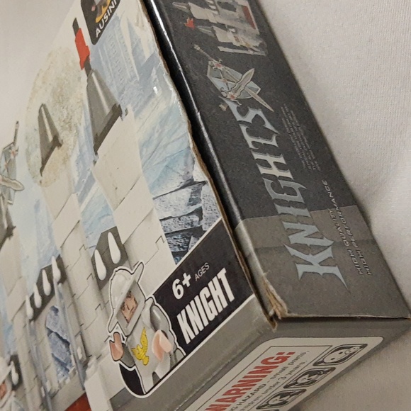 Building Bricks Set Knights Guarding Castle Mini Figures 90 Pcs Lego Compatible - Picture 3 of 12